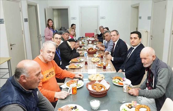 Başkan Ergin, Yaşlılar Bakım Evi´ni ziyaret etti