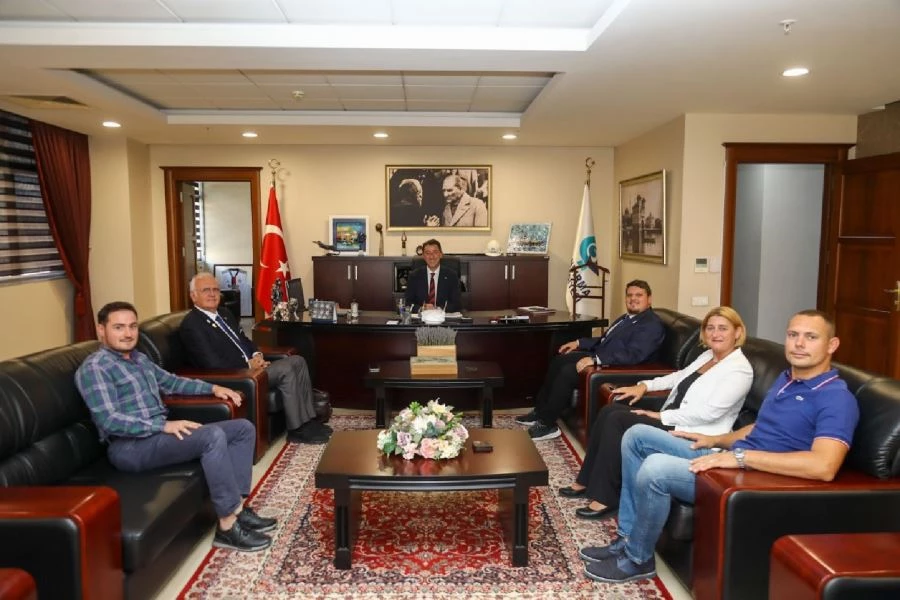 Bandırma Rotary Kulübü’nden Başkan Tosun’a ziyaret
