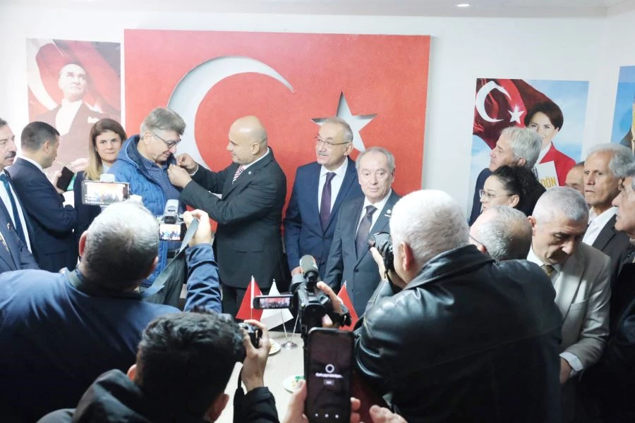 AK Parti eski Milletvekili Çömez, eski partisine yüklendi 