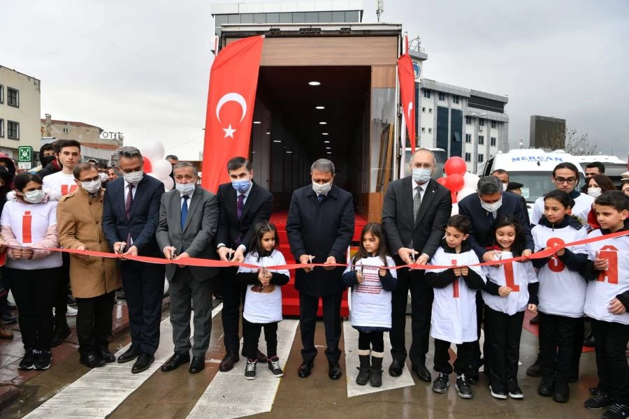 “İstiklal Marşı ve Mehmet Akif Ersoy” Gezici Sergi TIR’ı Balıkesir’de 