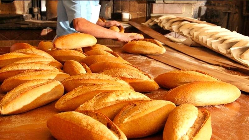 Ekmek yine zamlandı 250 gr. Ekmek 5 lira
